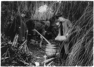 Illustration for article titled Boozy Snapshots of American Life Under Prohibition